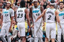 爱游戏tv-步行者鏖战热火，锡安带队取胜