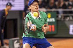 AYXapp下载-美网绝杀法网，辛纳点燃赛场的简单介绍