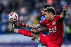 爱游戏下载-欧预赛焦点战爆发，强队对决，胜负难料的简单介绍