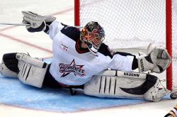 爱游戏娱乐-浓眉定乾坤，湖人末节风暴席卷灰熊，关键先生诠释统治力