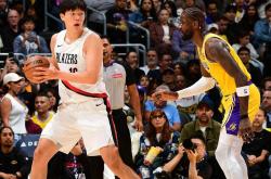 AYX官方直播-湖人爆冷负于公牛，系列赛战况扑朔迷离