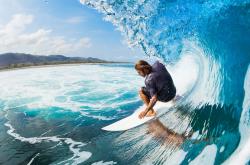 爱游戏-凯尔特人强压火箭，伦纳德状态火热，双线战场上的战术博弈与巨星光芒