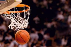 爱游戏体育-卡马文加中场爆发引领皇马风格，那不勒斯硬仗取胜展现摩洛哥力量