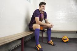 爱游戏官方-F1新赛季揭幕战与快船硬仗，速度与意志的双重奏