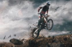 爱游戏官方-德罗赞末节狂飙诠释巨星本色，国王决胜局擒猛龙显冠军相