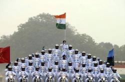 爱游戏官网-印度田径选手勇夺第一，冲刺胜利