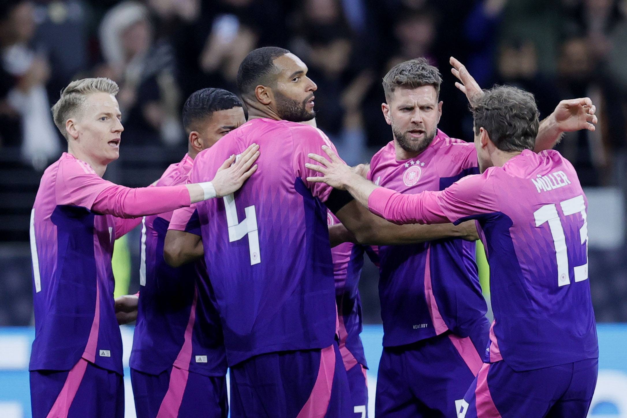 包含德国队在场上展现出色发挥,战胜对手的词条 包含德国队在场上展现出色发挥,战胜对手的词条