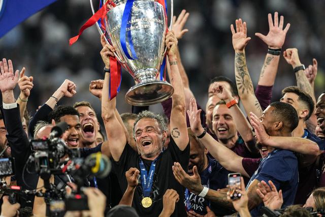 意甲冠军争夺战进入白热化，米兰德比激烈对抗的简单介绍