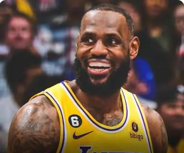 湖人轻取骑士，詹姆斯统治全场