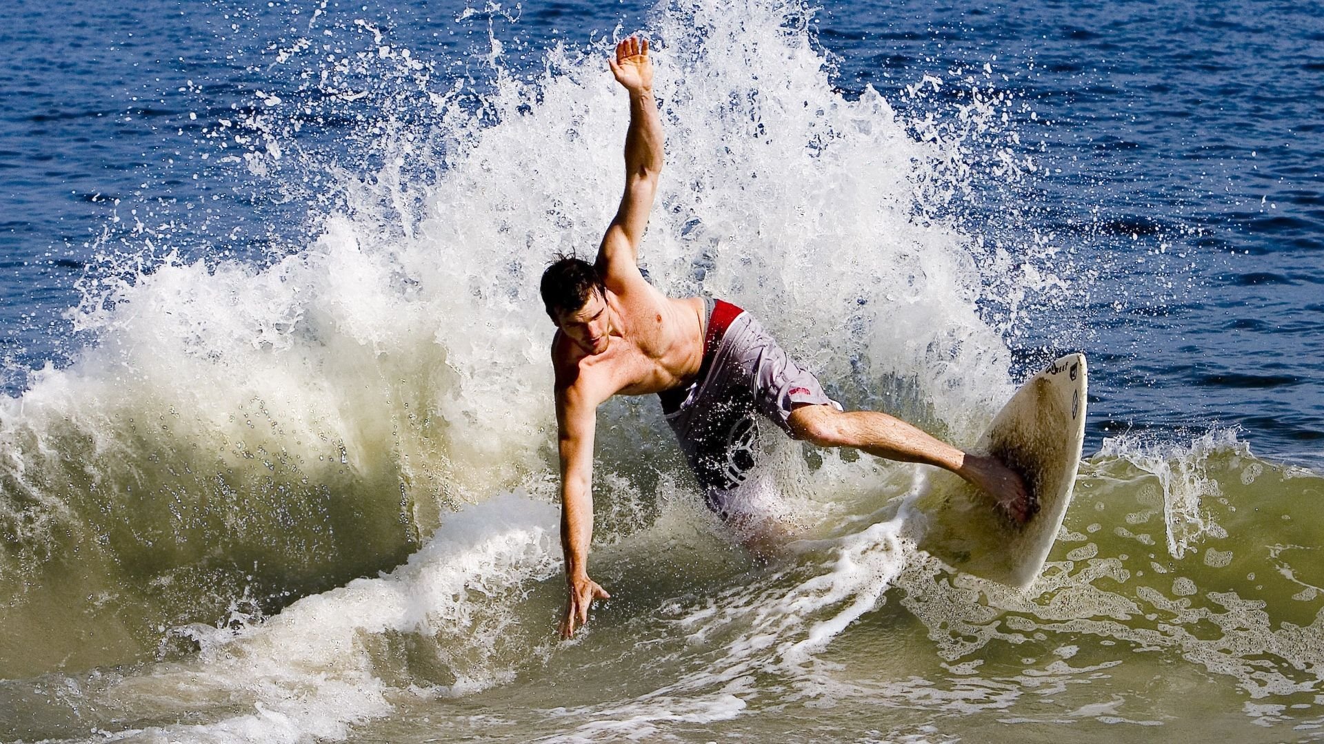 步行者血拼掘金，利拉德成为关键先生