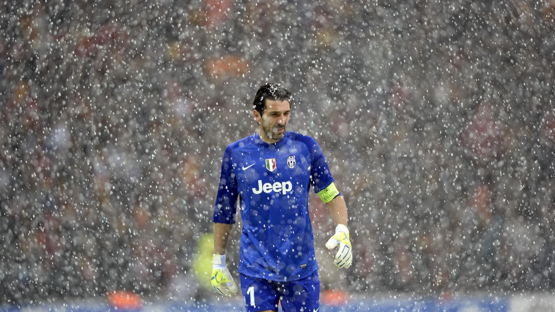 拉沃尔杯力克美网，西西帕斯扛起全队，重塑网坛团队精神新标杆