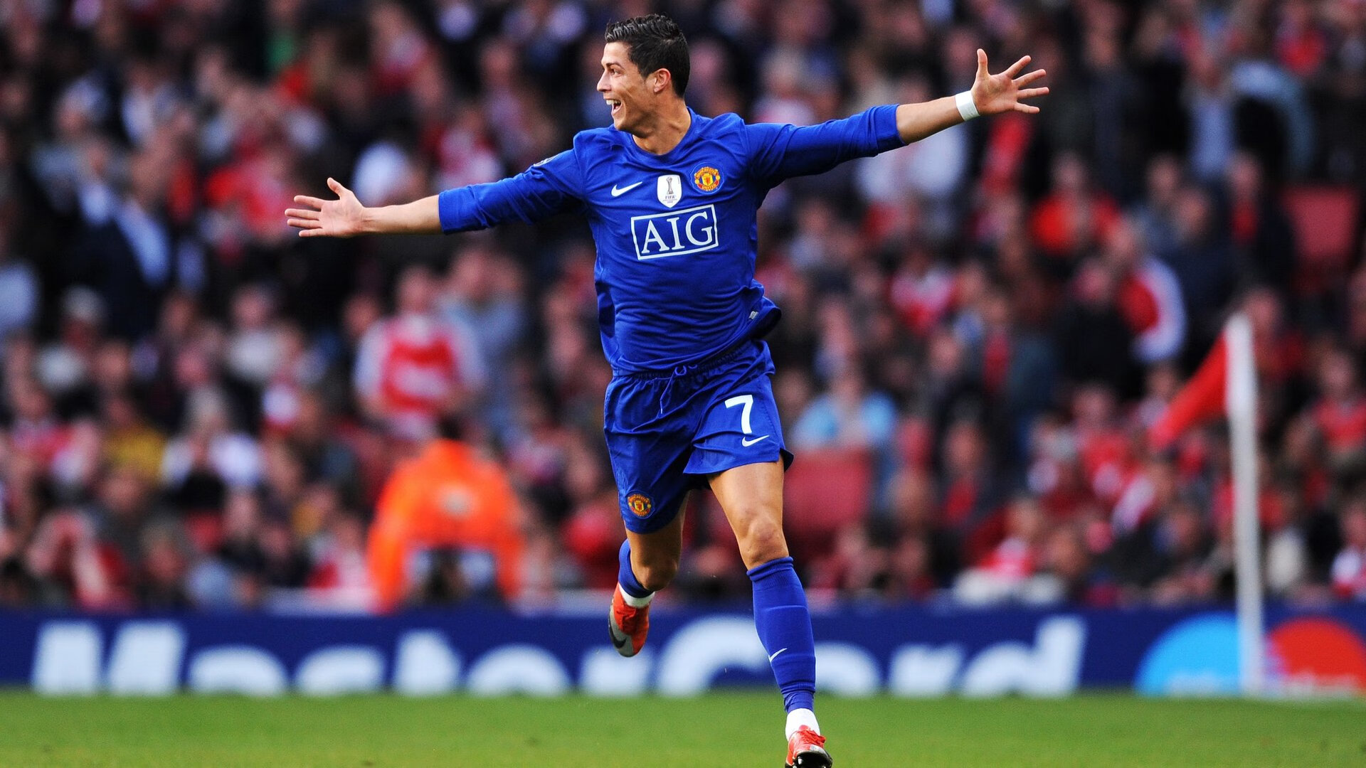 当马赛掀翻摩洛哥，内马尔在意甲焦点战接管比赛，足球世界的唯一性瞬间